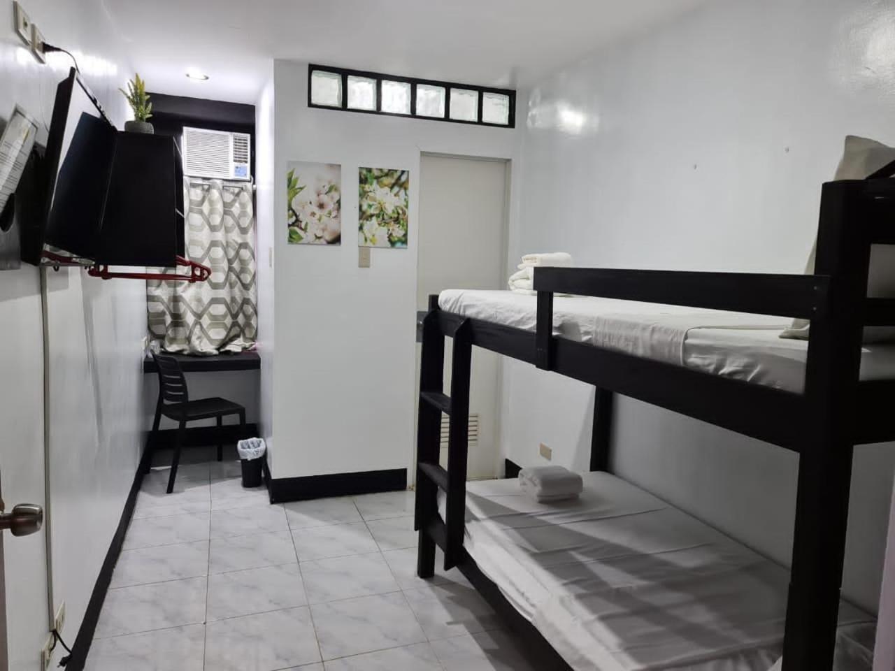 Fernando's Hotel Sorsogon Habitación foto