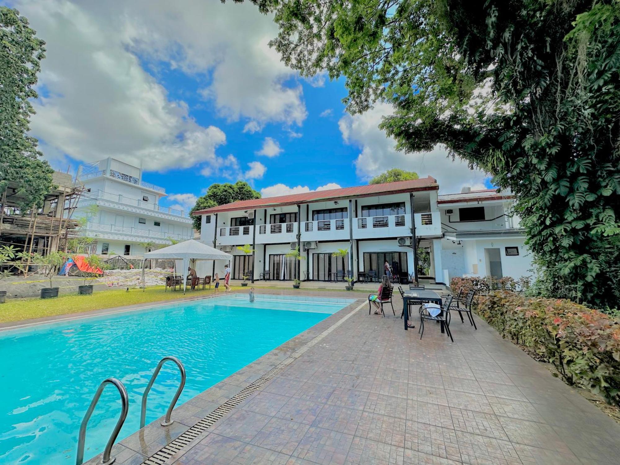 Fernando's Hotel Sorsogon Exterior foto